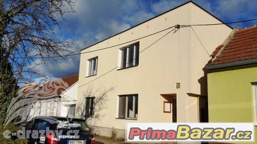 Rodinný dům 5+2 (240 m2) se zahradou (736 m2), Brno-venkov,