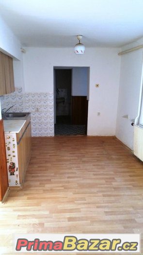 Rodinný dům 5+2 (240 m2) se zahradou (736 m2), Brno-venkov,