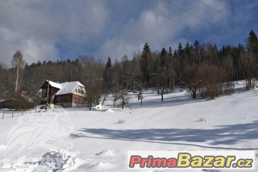 Pozemek s možností komerční výstavby (387 m2) a další pozemk