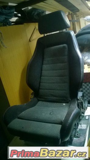 Bmw e30 sedacky recaro