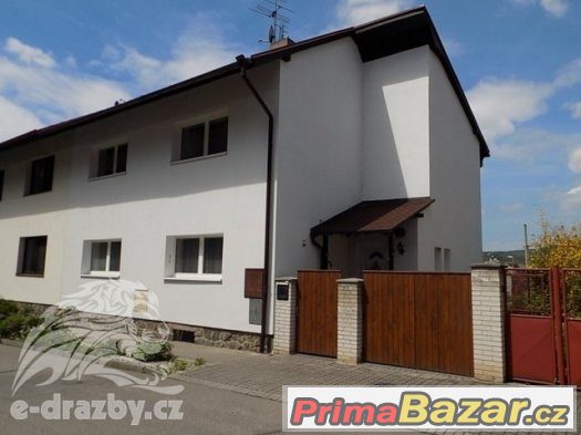 Rodinný dům 4+1 (162 m2) se zahradou, Beroun, ul. Myslbekova