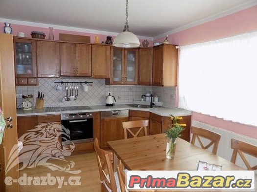 Rodinný dům 4+1 (162 m2) se zahradou, Beroun, ul. Myslbekova