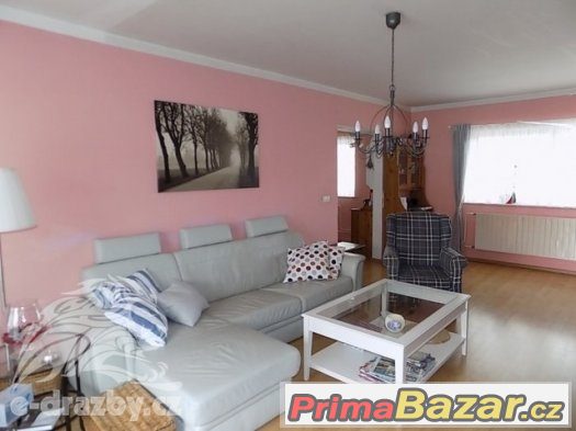 Rodinný dům 4+1 (162 m2) se zahradou, Beroun, ul. Myslbekova