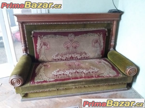 starozitne-novorenesancni-sofa-v-puvodnim-stavu