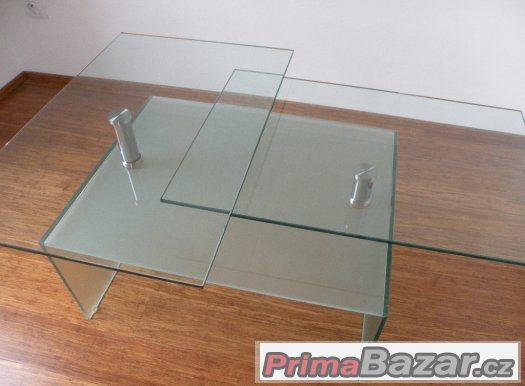 Designový konferenční stolek - skleněný