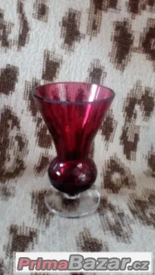 Porcelánové, keramické a skleněné vázy