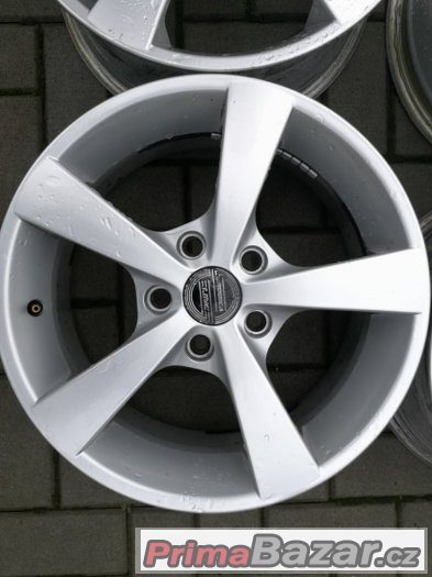 Prodám ALU kola R16 o rozteči 5x114,3 (Kia, Hyundai a další) Prodám ALU kola R16 o rozteči 5x114,3 (Kia, Hyundai a další)