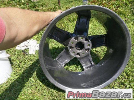 Prodám ALU kola Original Audi R17 5x112