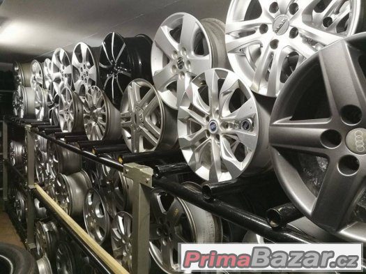 Prodám ALU kola Original VW Golf 5 R15 5x112