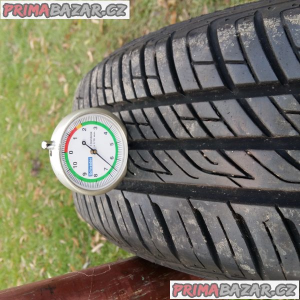 Letní sada Alu kola 4x100 165/65 R14 Hyundai Letní sada Alu kola 4x100 165/65 R14 Hyundai