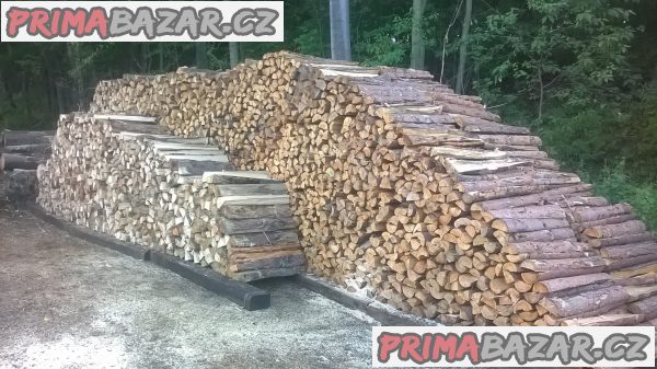 Palivové dřevo SUCHÉ 800 Kč/prmr - rovnané