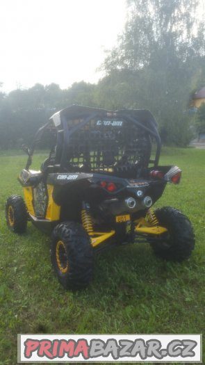 Can-am maverick 1000 r