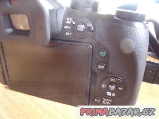 Špičkový Panasonic FZ-300 ZÁRUKA komplet balení