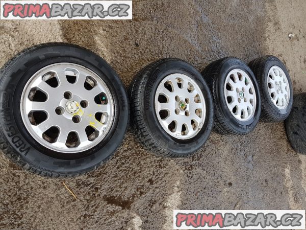 sada alu kola Felicia pneu 80% letni Vredestein 4x100 5.5jx13 et38 165/70 r13