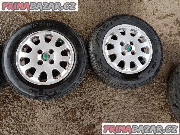 sada alu kola Felicia pneu 80% letni Vredestein 4x100 5.5jx13 et38 165/70 r13