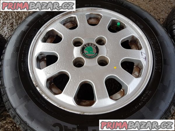 sada alu kola Felicia pneu 80% letni Vredestein 4x100 5.5jx13 et38 165/70 r13