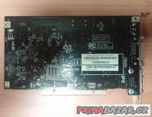 ATi Radeon 7000, PCI (D-Sub, DVI, S-Video, pasiv)