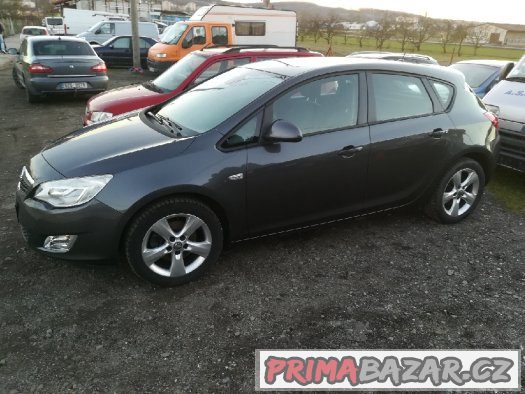 Opel Astra J, 1.7Cdti 81kw R.V.2010 Serviska