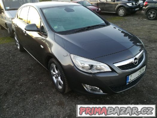 Opel Astra J, 1.7Cdti 81kw R.V.2010 Serviska