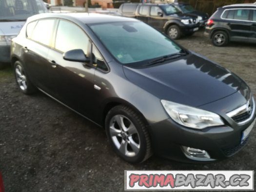 Opel Astra J, 1.7Cdti 81kw R.V.2010 Serviska