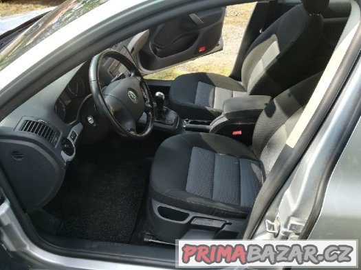 Škoda Octavia II 1.9 Tdi 77kw R.V.2008 kombi servisní kniha