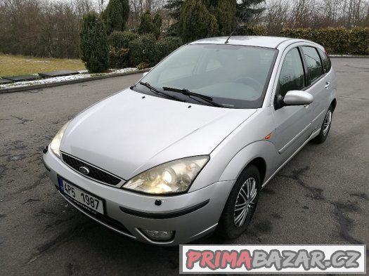 FORD FOCUS 1,6 16V GHIA.5DV.TAŽNÉ.KLIMA.2002