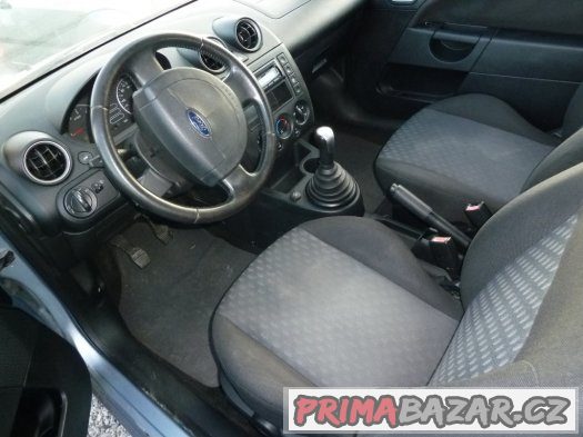 LEVNĚ  FORD FIESTA 1,4 TDCI 50 KW.KLIMA..05/2004.serviska