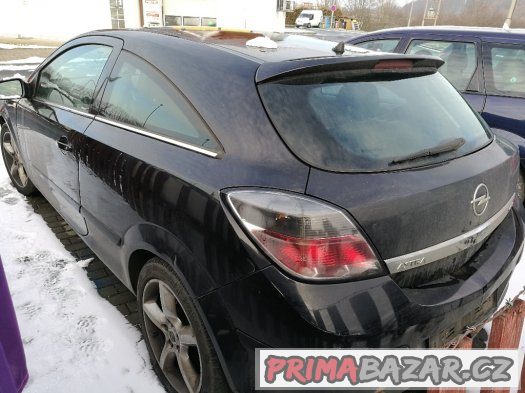 OPEL ASTRA GTC 1,9 CDTi 110 KW.6 RYCHL.04/2007