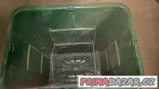 Nádrž na vodu, kompostér Nádrž na vodu, kompostér