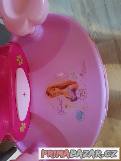 Barbie toaletka se stoličkou
