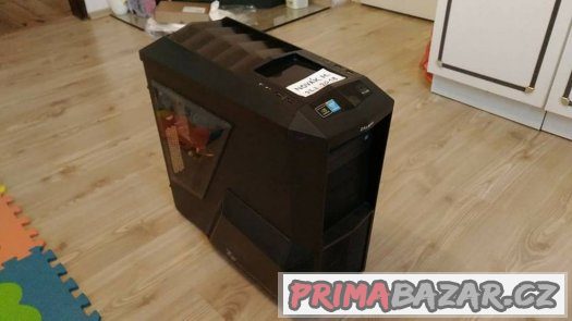 Zalman Z11 Plus, pěkná kvalitní PC bedna (PC 1600kč)