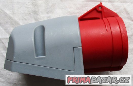 Třífázová zásuvka - 5 pólová, 32A / 400V, krytí IP 44, TT