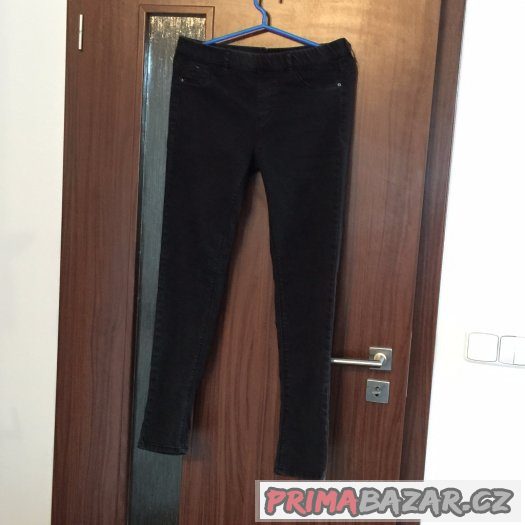 Černé džíny, PULL & BEAR, vel. 40, elastické