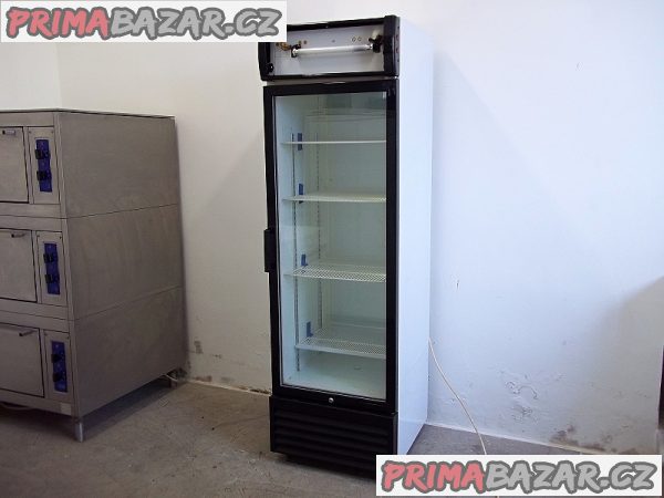 Prosklená lednice chladnice vitrína 475 litrů