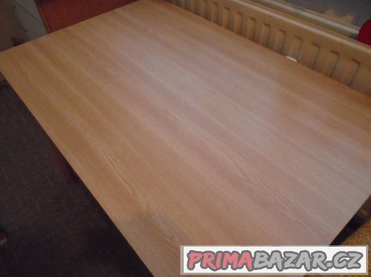 kuchyňský stůl 110x70cm