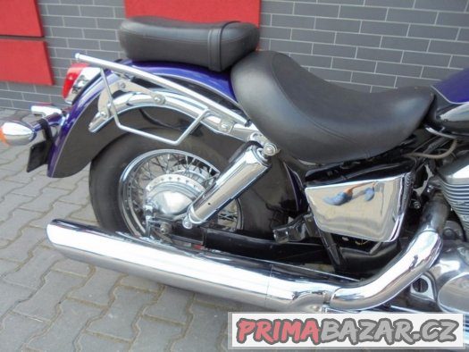 Honda SHADOW vt 750 krásna lame ako nový 1999 roku