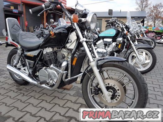 Honda Shadow vt 750  Hollandski ako novy