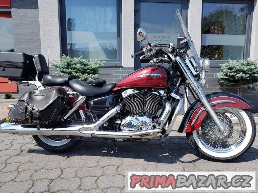 Honda shadow vt 1100 2000 roku krasny ako novy