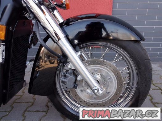 Honda SHADOW 750 krásna lame ako nový 2008 roku