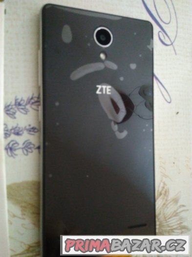 ZTE Blade A521