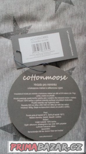 Hnízdo Cottonmoose