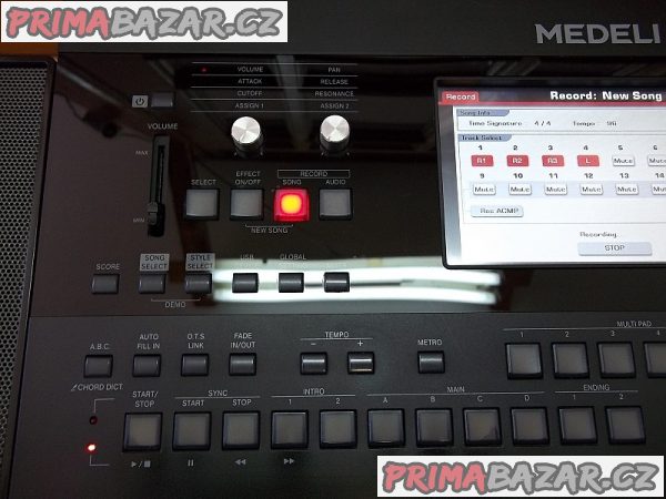 Profesionální elektrické klávesy/syntezátor MEDELI A1000