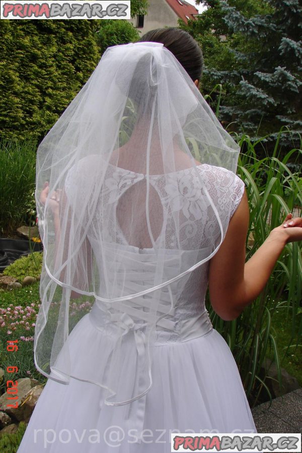 Svatební šaty - 38