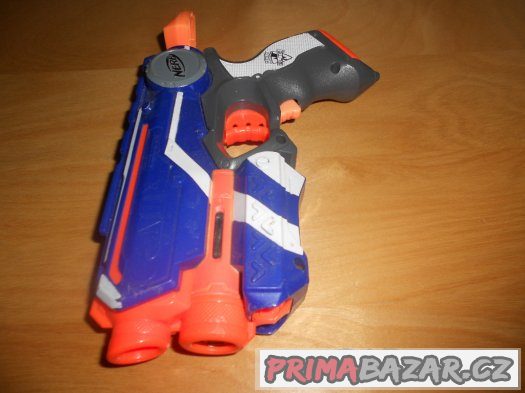 Pistole Nerf Firestrike (bez nábojů)