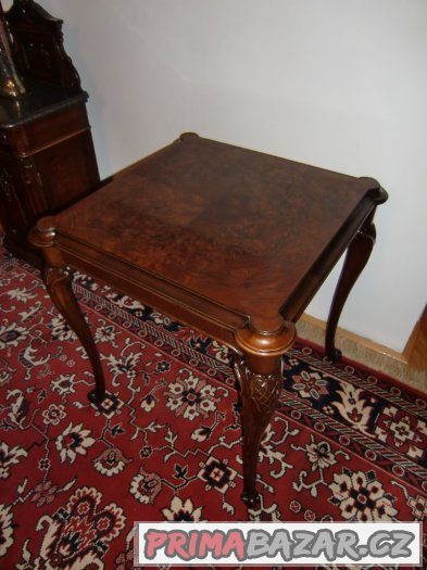starozitny-stolek