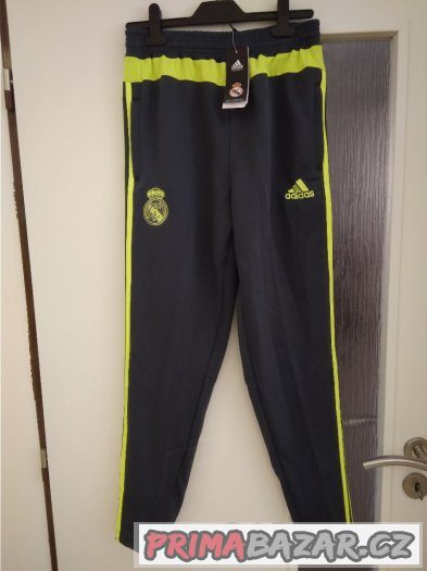 Šedé kalhoty ADIDAS FC Real Madrid, velikost L Šedé kalhoty ADIDAS FC Real Madrid, velikost L