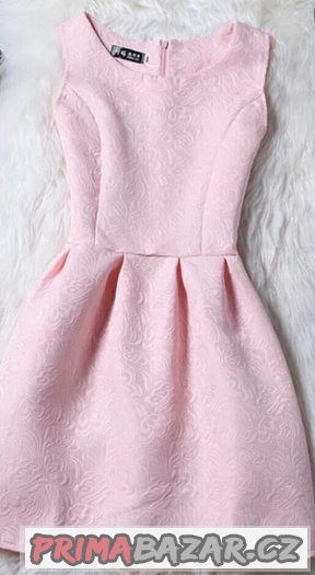 Dívčí růžovoučké šaty vel.S