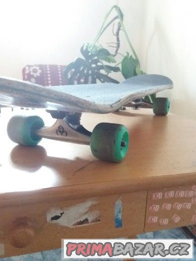 Kolečka na skateboard
