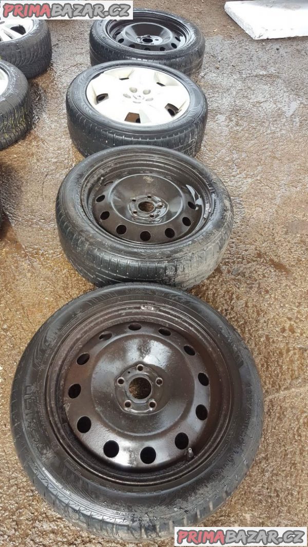 4x plechové disky s pneu na dojeti 5x108 7jx17 et50