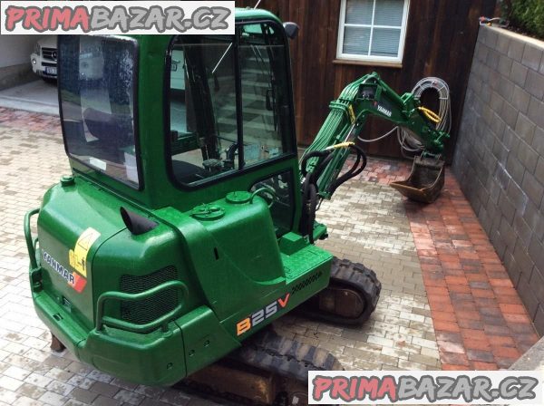 Minibagr Yanmar B25V, r.2001